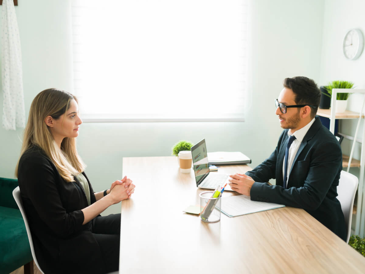 male-lawyer-female-client