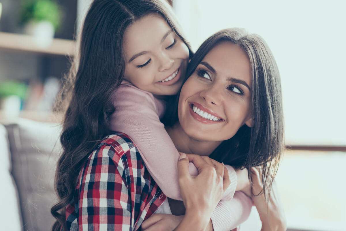 mother-daughter-smiling